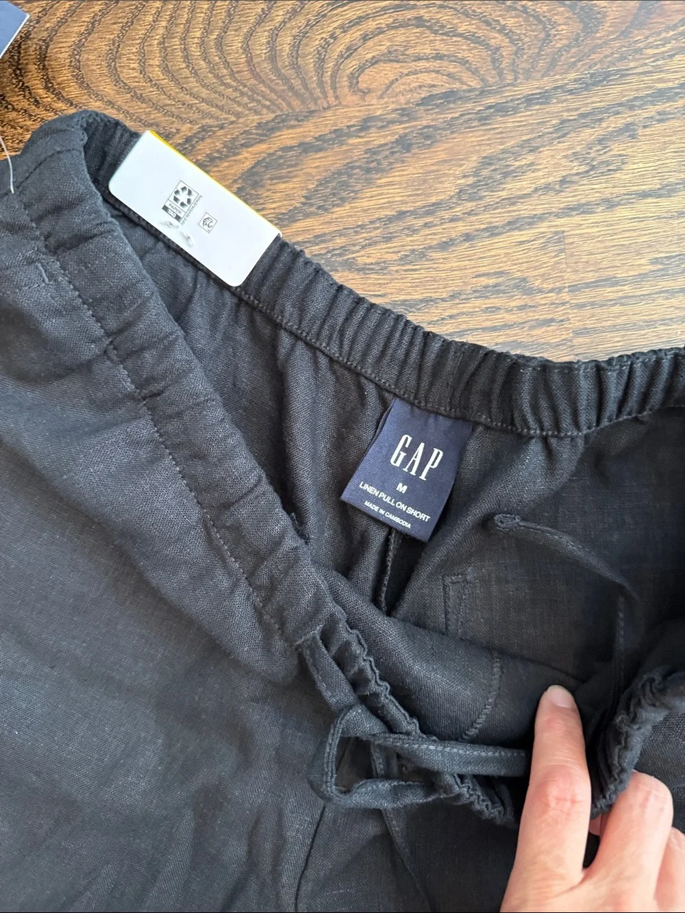GAP Black High-Waist Linen-Blend Shorts with Patch Pockets medium